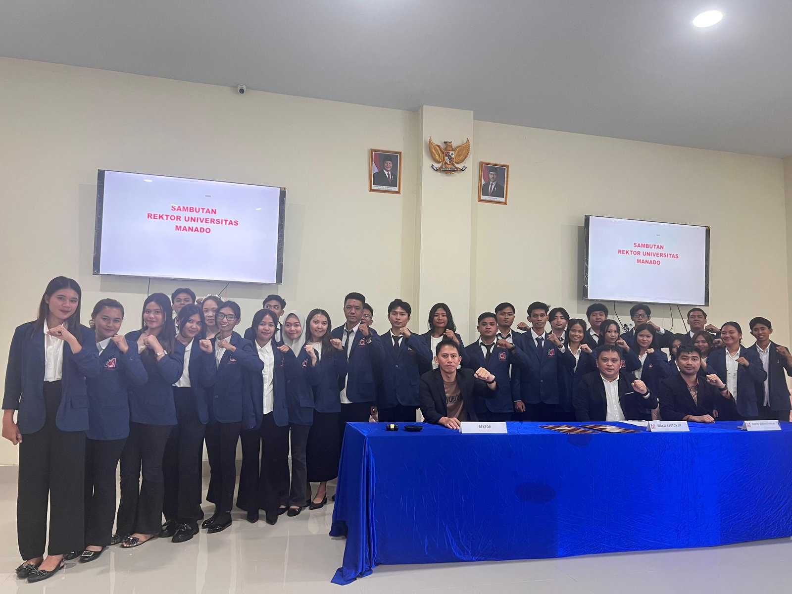 Pelantikan HIMAPRO Universitas Manado, Rektor Tekankan Semangat Kepemimpinan dan Kolaborasi Mahasiswa